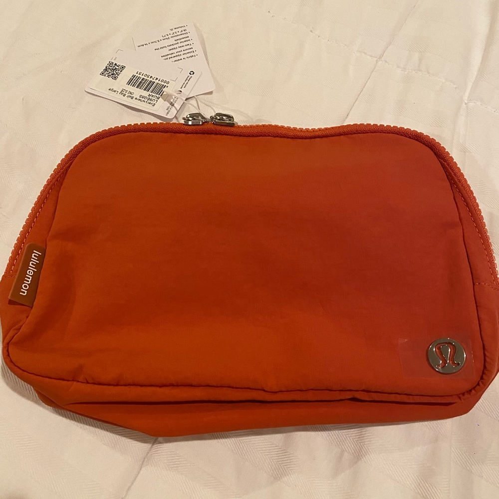 Lululemon 2L Belt Bag